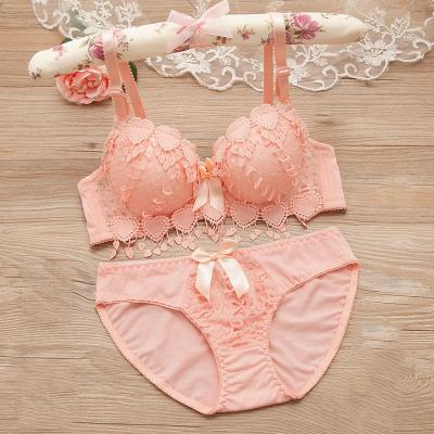 China Flower Embroidery Young Gril and Underwire Women QUICK DRY Bra and Panties Set for Push Up Lace Heart Shape Underwear for sale