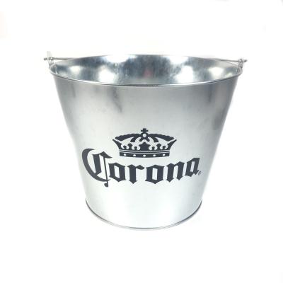 China Sustainable Promotions Ice Bucket 5 Quart Natural Galvanized Metal Beer Bucket With Handle for sale