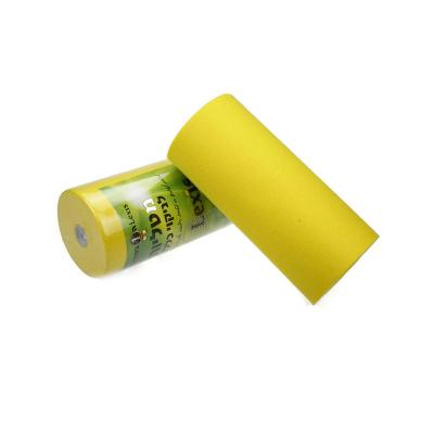 China Sustainable stronger and good use heavy good quality needle punch non-woven cleaning cloth in perforated roll for sale