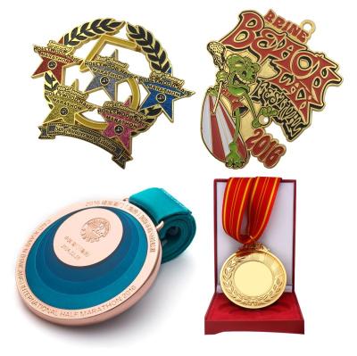 China Custom Cheap Europe Sports Marathon Medal Award Souvenirs Mask 3D Medallion And Trophy for sale