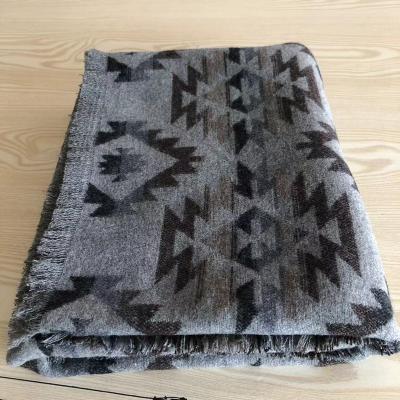 China Customized Print Custom Wool Aztec Geometric Pattern Poly Outdoor Throw Blanket 140*175cm for sale