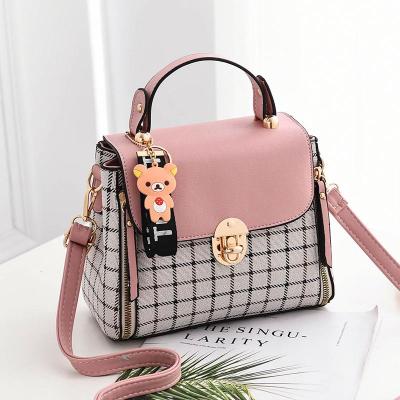 China 100% Eco-Friendly Wholesale Hot Selling Crisscross Square Crossbody Ins Lady Crossbody Bag Women Handbags Bag for sale