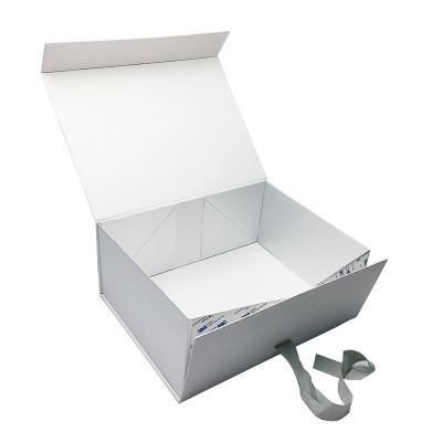 China Recyclable Custom Stamping Foldable Logo Paper Box Packaging Environmentally Friendly Sustainable Use for sale