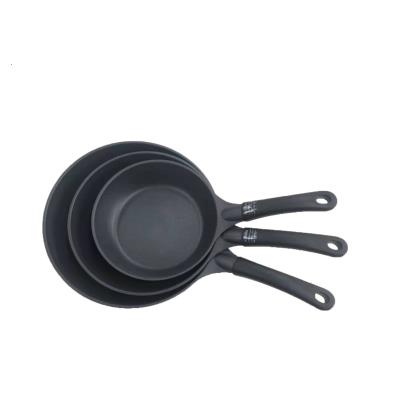 China Sustainable gas and induction cooker utilize bakelite handle aluminum alloy patented bottom middle iron fry pan for sale