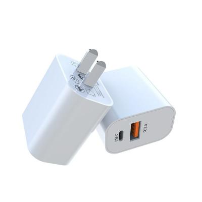 China Fast Speed ​​Charging NULIKE ETL FCC CE Passed Best Quality PD 20W Power Charger Super Fast Wall Adapter USB A+C Travel Charger for sale