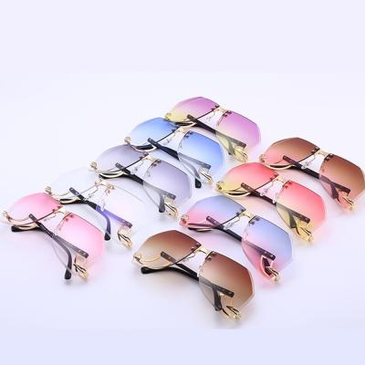 China New Fashion Sunglasses Hot Selling Rimless Rimless Sunglasses For Ladies Big-frame Personality Ocean Sun Glasses for sale