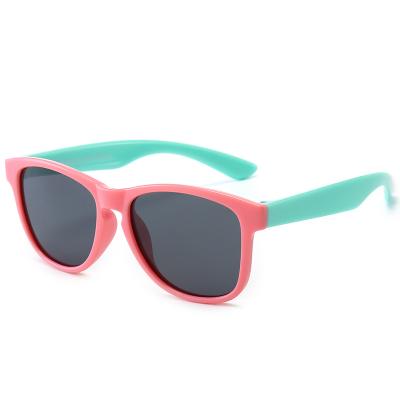 China Soft Frame Kids Fashion Silicone TPEE Sunglasses Outdoor Beach UV Sunglasses Polarized Lenses for sale