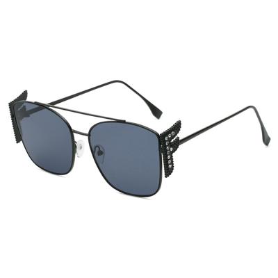 China Fashion Sunglasses Designer Shades Mens And Womens Custom Metal Frame Polarized Sunglasses for sale