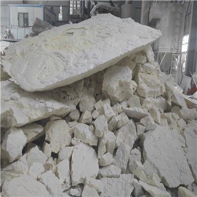 China Raw Refractory Material Magnesite Alumina Spinel Corrosion resistance for sale