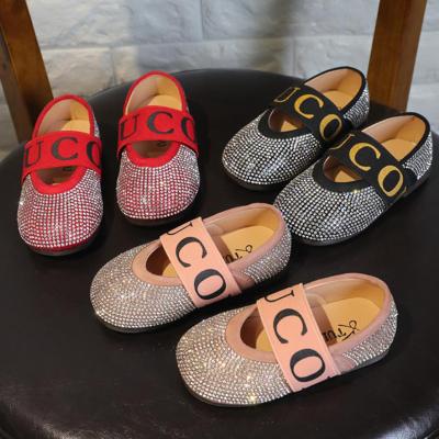 China Lightweight Kids Fashion Girls Princess PU Leather Flats Glitter Rhinestone Dress Shoes for sale