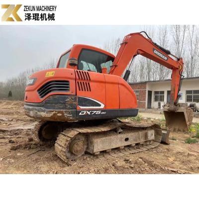 China Used Doosan DH55 Excavator 5 Ton Digger with Digger Excavator Machines and Hydraulic Pump Kawasaki for sale