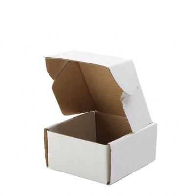 China Customized Recyclable Corrugated Paper Packaging Foldable Shipping Boxes Custom Logo Foldable Boxes for sale