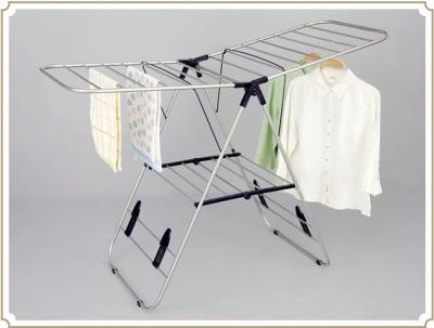 China Heavy Duty Retractable Collapsible Space Saving Clothes Rack , Modern Clothing Racks for sale