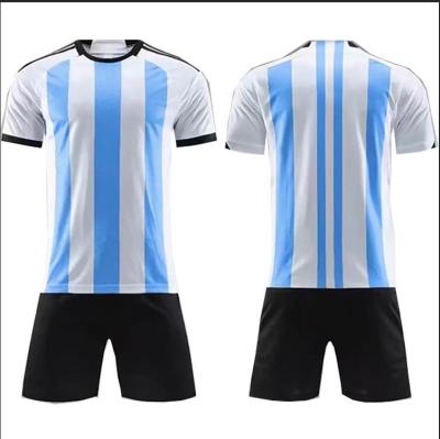 China Sets Quick Shipping Fashion Polyester Breathable Short Sleeve Soccer Uniform for Men Custom O-Neck Football Uniform for sale