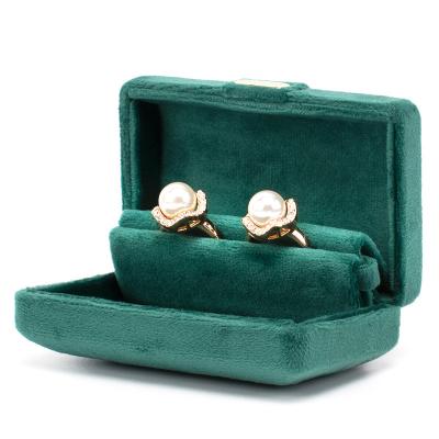 China Newest Hot Selling Velvet Ring Gold Ring Tin Box Ear Stud Necklace Jewelry Packaging Jewelry Box for sale