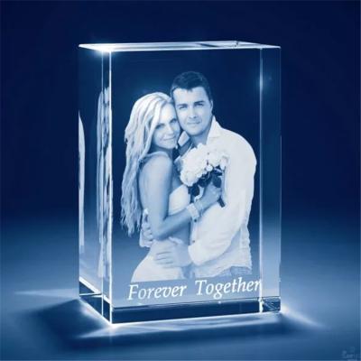 China Europe March EXPO 2022 Custom Laser 3D Photo Tower Crystal Keepsake for sale