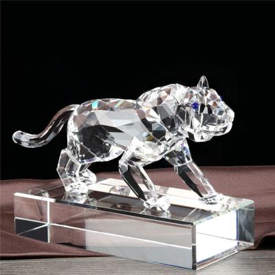 China Europe March EXPO 2022 Crystal Glass Tiger Chinese Zodiacs Zodiac Ornament for sale