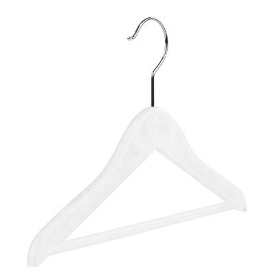 China 2021 Plastic Hangers Eco-friendly Material Transparent Hangers Non Slip For Plastic Clothes Laundry Hangers for sale