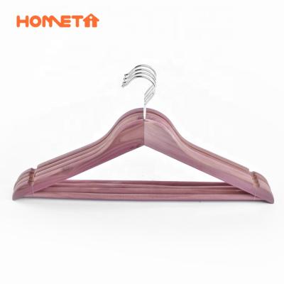 China Wholesale Modern Luxury Non Slip Natural American Red Aromatic Cedar Wooden Heavy Duty Coat Hangers for sale