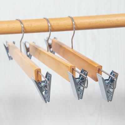 China 2021 factory hot-selling CLASSIC wooden panty hanger with flat metal clips for sale