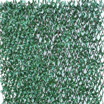 China Easily Assembled Outer Sheet Increase Barrier Waterproof Expandable Artificial Willow Trellis Fence for sale