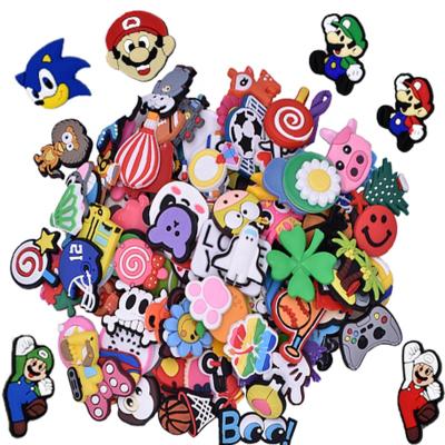 China Shoe Charms Cartoon Playing Brothers With Cute Design PVC Quality Soft Rubber Shoe Charms New Designer Style For Clog Mushroom Shoe Buckle for sale