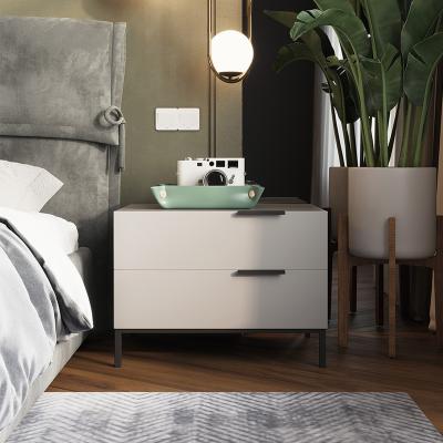 China Modern Italian Luxury Modern Bedroom Nightstand Leather Upholstered Bedside Table for sale