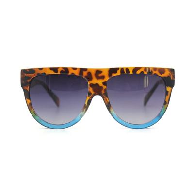 China Fashion Sunglasses 10034 Fashion Leopard Sunglasses Brand Designer Women Sun Flat Glass Shades Sunglasses for sale