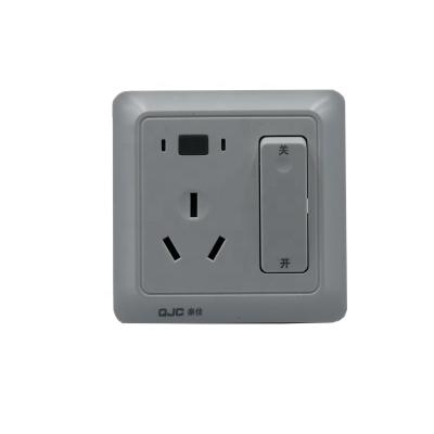 China QJC Direct Sales New Designed Switched Electrical Outlet Switch And Durable for sale