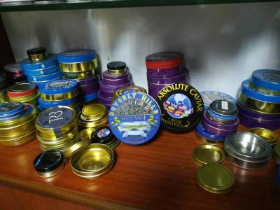 China Round Caviar Tin Box Empty Caviar Tins Small Metal Caviar Box for sale