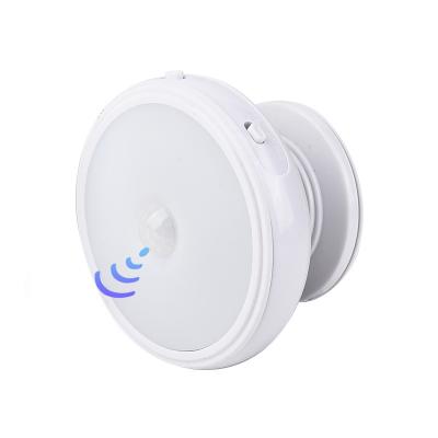 China Durable Multifunctional PIR Motion Sensor Night Light Battery Operated 3XAAA Warehouse with Front Light and Back Light for sale