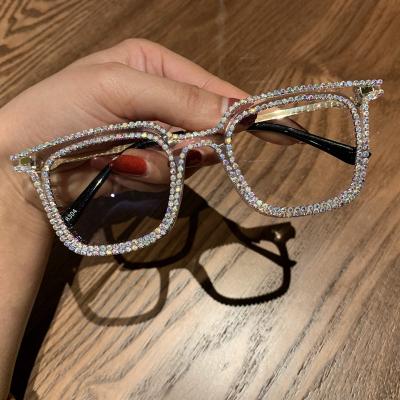 China Fashion Sunglasses 2021 Square Sun Glasses Rhinestone Bling Diamond Sunglasses for sale