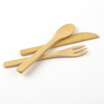 China Sustainable Bamboo Cutlery Set Portable Fruit Fork Disposable Cutlery Set Plastic Spoon à venda