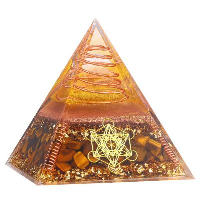 China Europe Wholesale 10cm Meditation Pyramid Energy Healing Tumbled Stone Seven Chakra Natural Stone Pyramid for sale