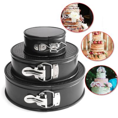 China Sustainable Kitchen 3Pcs Carbon Steel Circular Bakeware Set Cake Baking Molds Cake Baking Tool Kit for sale