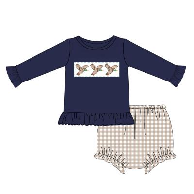 China 2022 Online Customization Duck Embroidery Cute Casual Cute Baby Clothes Set Long Sleeves Cotton Toddler Girl Outfit for sale