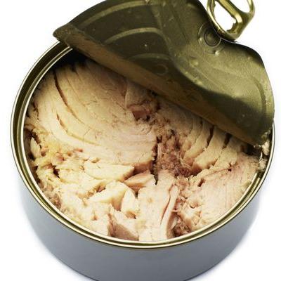 China Canned flakes of tuna in sunflower oil for sale