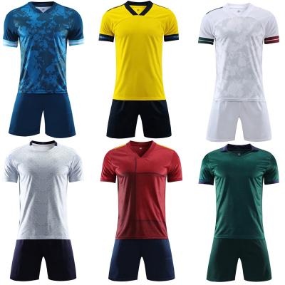 China Breathable Set Football Sets Soccer 22/23 New Custom Quick Dry Material High Quality Soccer Uniforms Customize Mens Soccer Kit for sale