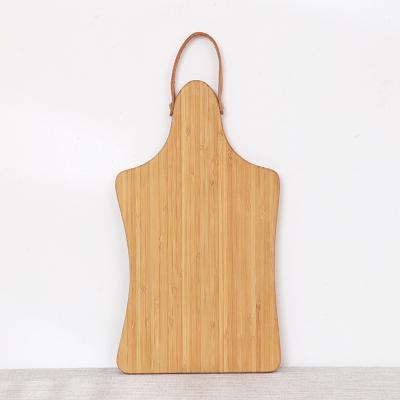 China High Quality Sustainable Bamboo Cutting Board Kitchen Tableware Wooden Chopper Cutting Boards With Handle for sale