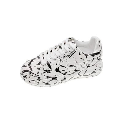 China Height Increasing Thick Unique White Shoes Sneakers Girls 2022 Small White Shoes Women Light Up Non-slip for sale