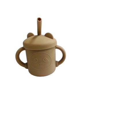 China Factory Sustainable Sale Customized Silicone Bottle Kids Drinking Cup With Handle Straw Cup for sale