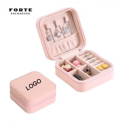 China Hot Selling FORTE New Travel Eco-friendly Leather Necklace Storage Jewelry Box Packaging Boxes With Logo for sale