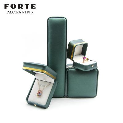 China Eco-friendly luxury leather jewelry box necklace box custom ring box with logo for sale