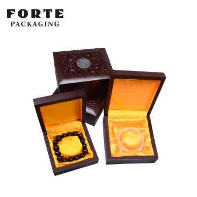 China Fashionable 100% FORTE antiquated archaic wood carved jewelry box bracelet earrings ring jewelry cases with logo for sale