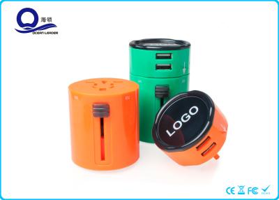 China 750W International USB Travel Electrical Plug Adaptors Atuo Short Circut Protection for sale