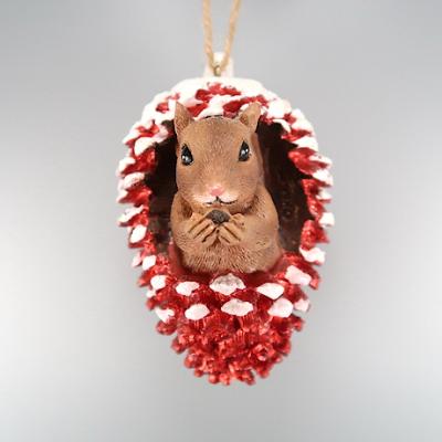 China Christmas Decoration / New Year Decoration Polyresin Squirrel Christmas Ornament for sale