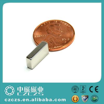 China Dauerhafter kleiner Block-Magnet Ndfeb mit chemischem Element Neodymiun zu verkaufen