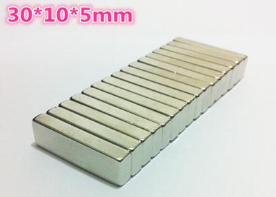 China Industrielles Block-starkes Neodym-Magnet-Nickel überzogene Magneten 30*10*5mm zu verkaufen