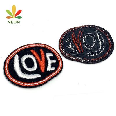 China Custom Maker Washable Brand Logo Heat Seal Backing Machine Embroidered Patches Appliques For Hats for sale