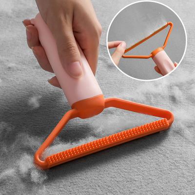 China Manual Portable Manual Fiber Remover Double Side Pet Hair Remover Brush Fiber Roller for Coat Wool Carpet Razor Brush Cleaning Tool for sale